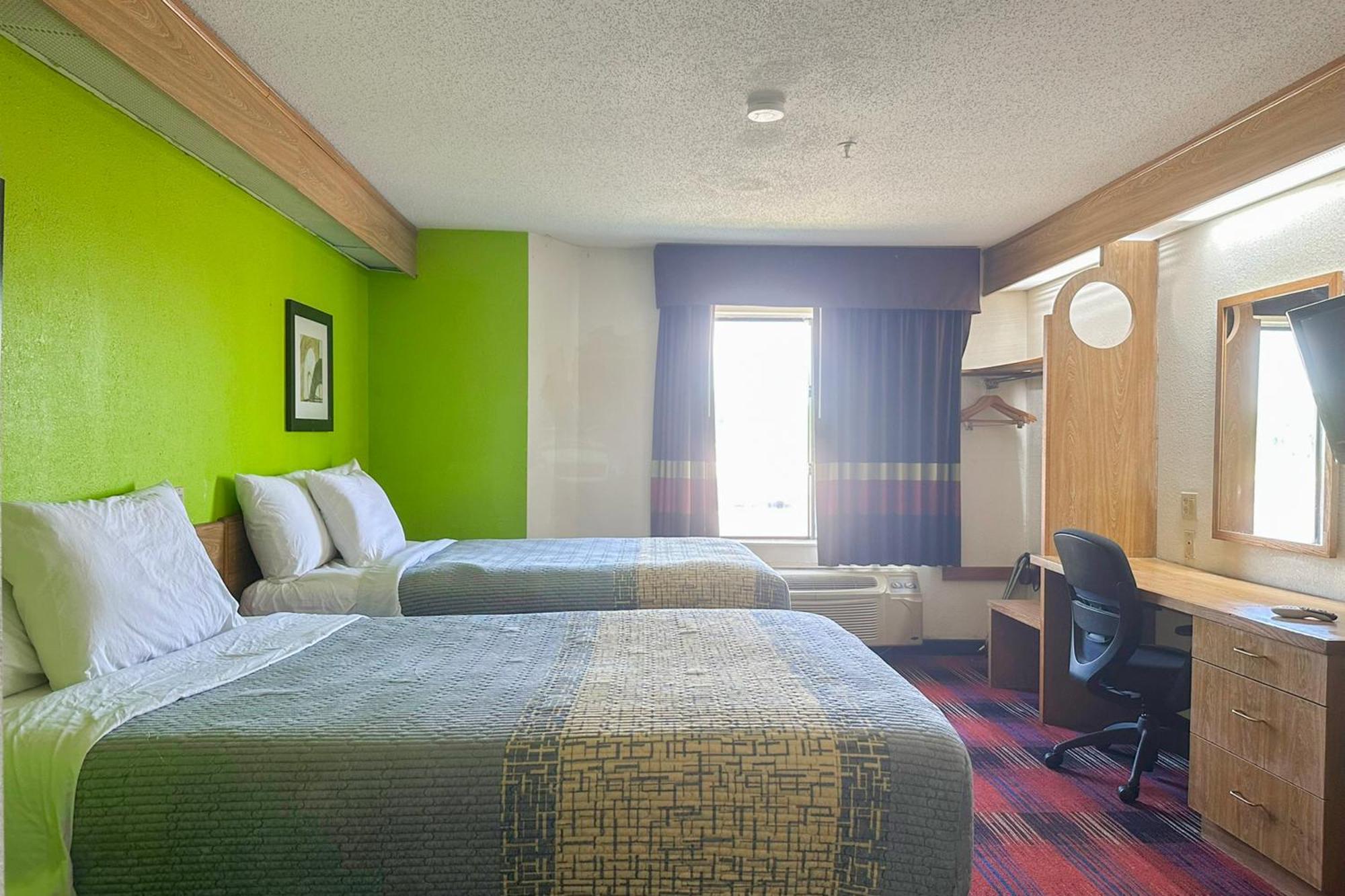 Classic Inn By Oyo I- 240 Near Memphis Airport Esterno foto